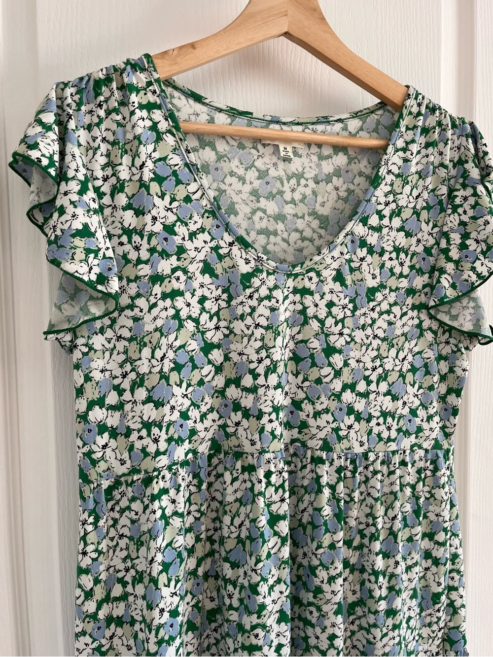 MAX STUDIO Green Floral Flutter Sleeve Tiered Dress Medium - Picture 5 of 13